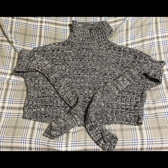 Size m to xl Clothes - Picture 4 of 16